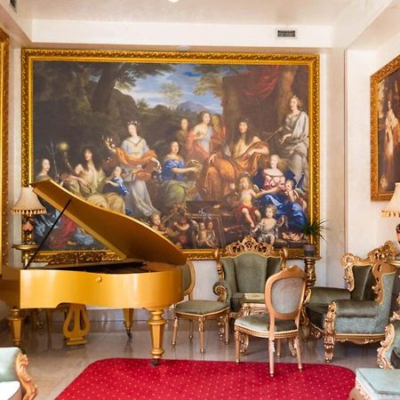 Premier Prezident Garni Hotel And Spa Сремски-Карловци Экстерьер фото