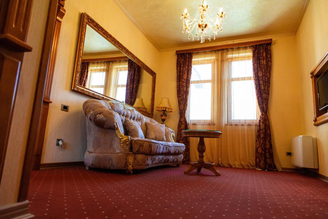 Premier Prezident Garni Hotel And Spa Сремски-Карловци Экстерьер фото