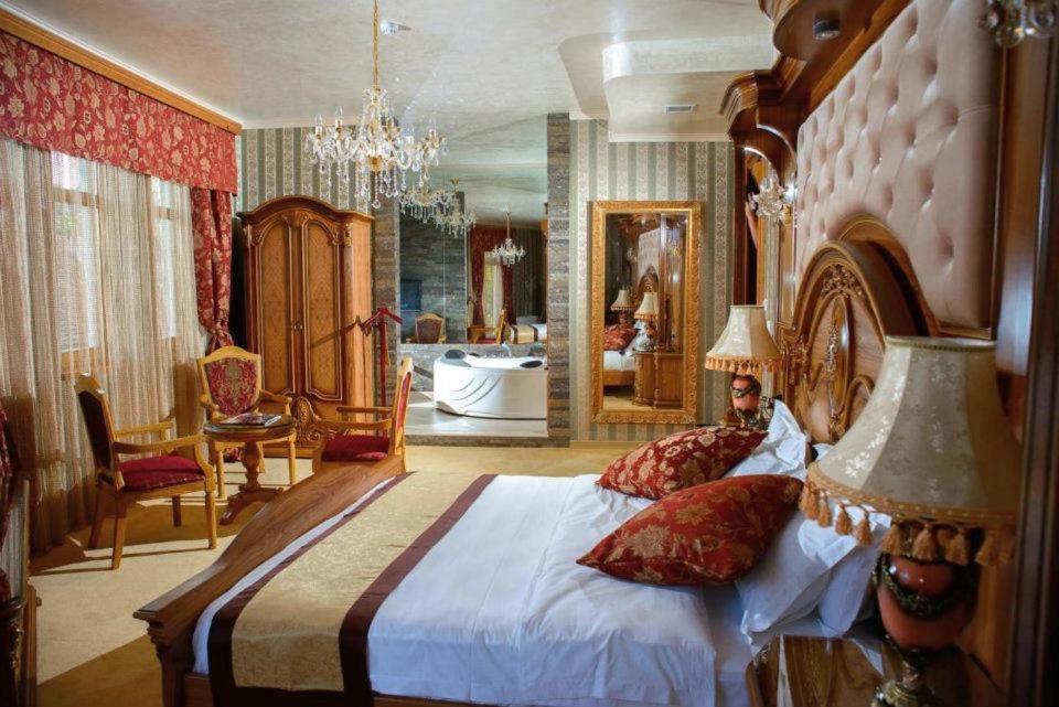 Premier Prezident Garni Hotel And Spa Сремски-Карловци Экстерьер фото