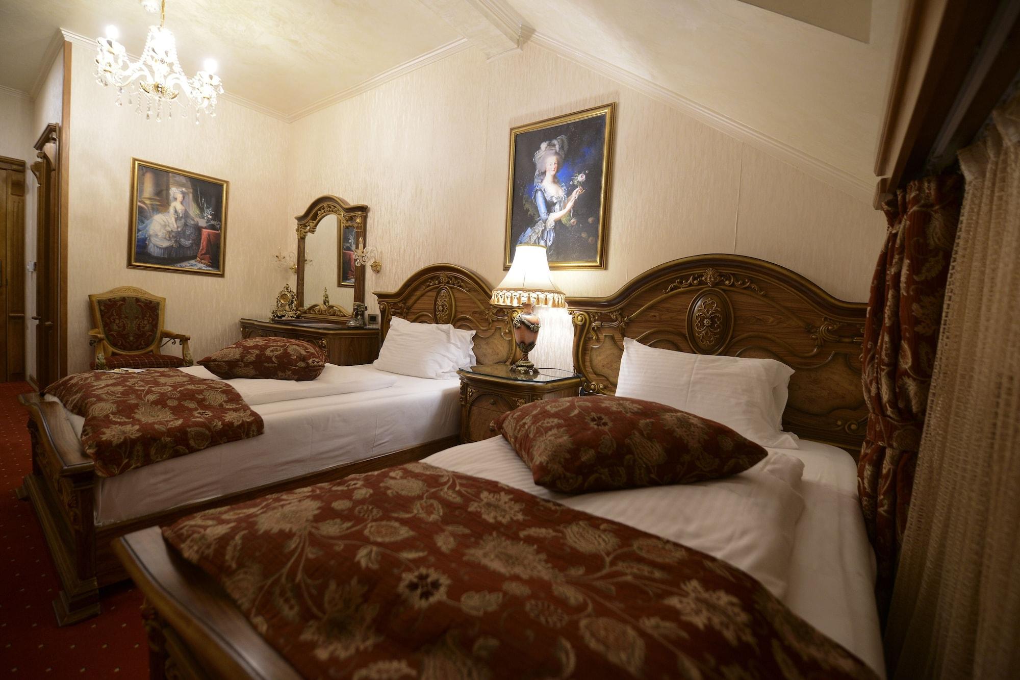 Premier Prezident Garni Hotel And Spa Сремски-Карловци Экстерьер фото