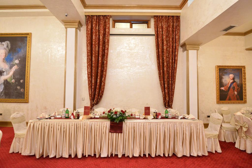 Premier Prezident Garni Hotel And Spa Сремски-Карловци Экстерьер фото